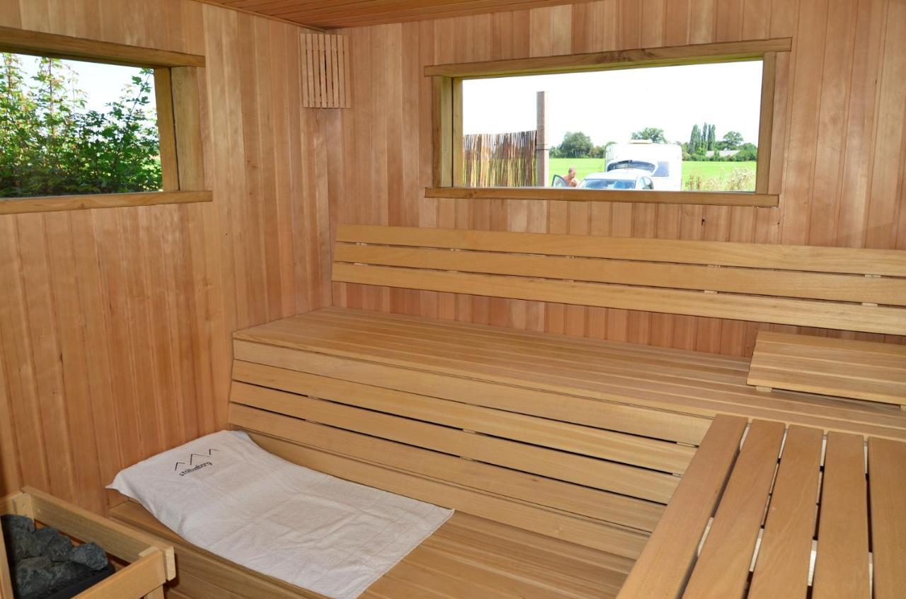 B&B Pipowagen "Het Wellnesst" Op Wellness Camping En B&B Stoltenborg Meddo Экстерьер фото