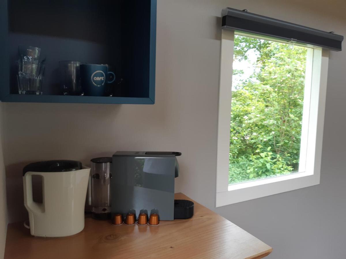 B&B Pipowagen "Het Wellnesst" Op Wellness Camping En B&B Stoltenborg Meddo Экстерьер фото