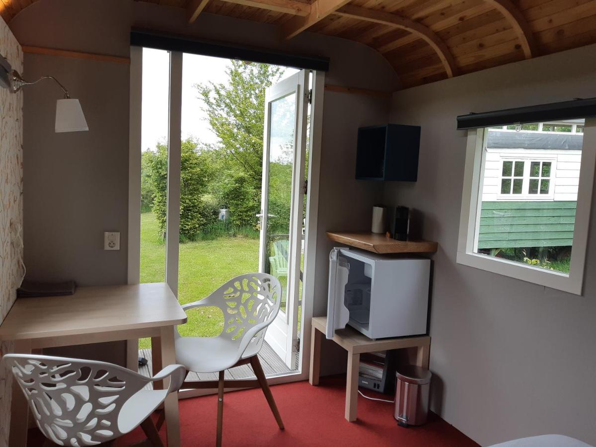 B&B Pipowagen "Het Wellnesst" Op Wellness Camping En B&B Stoltenborg Meddo Экстерьер фото